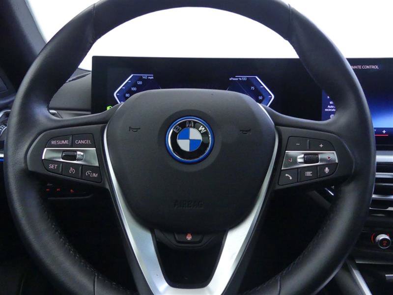 Used 2023 BMW i4 eDrive35 w/ Premium Package RWD image 16