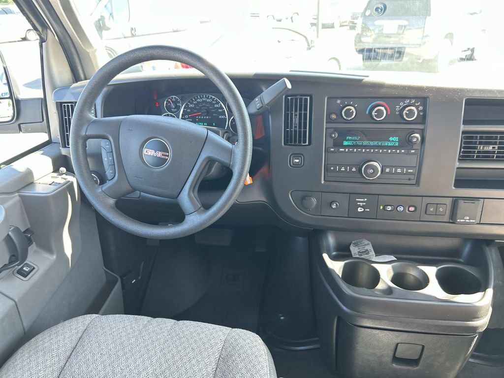 Used 2025 GMC Savana 3500 LT w/ LT Preferred Equipment Group RWD image 25