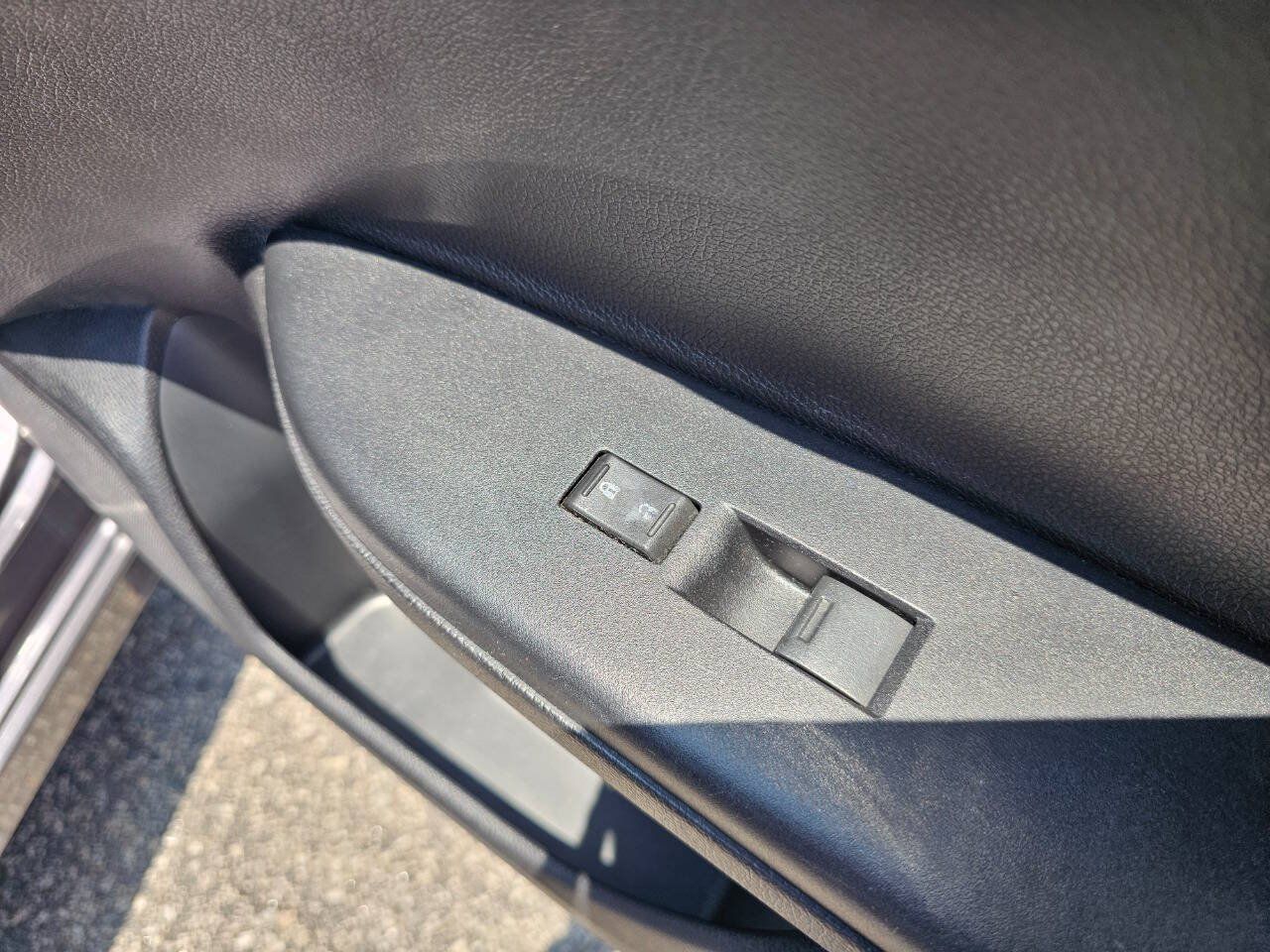 Used 2017 Honda Accord Sport image 27