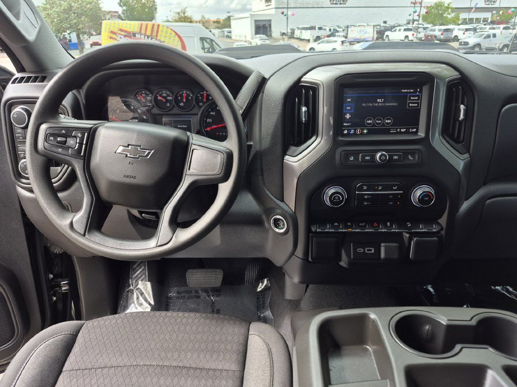 Certified 2023 Chevrolet Silverado 1500 Custom Trail Boss AWD/4WD image 10
