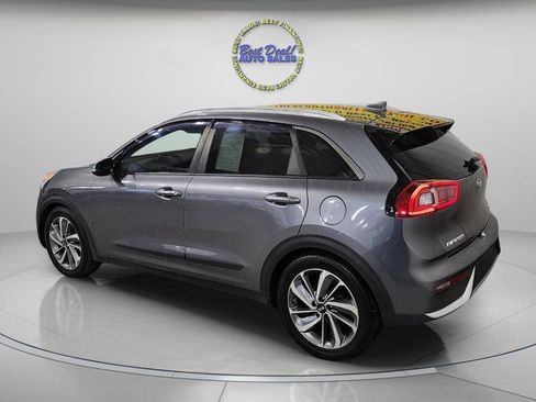 Used 2017 Kia Niro Touring w/ Advanced Technology Package image 5