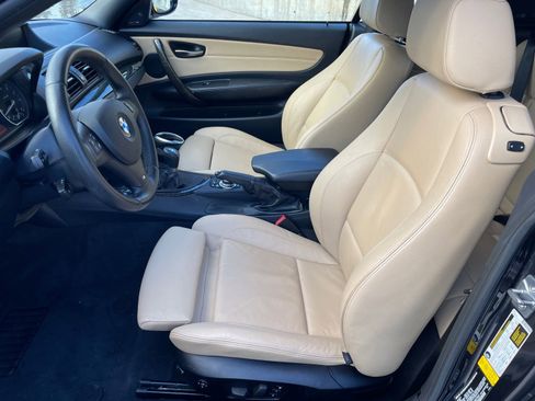 Used 2013 BMW 135i Convertible image 21