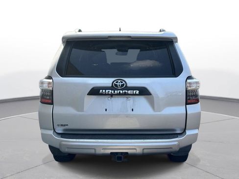 Used 2024 Toyota 4Runner TRD Off-Road Premium AWD/4WD image 7