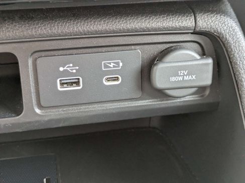 Certified 2023 Honda Pilot Touring image 32