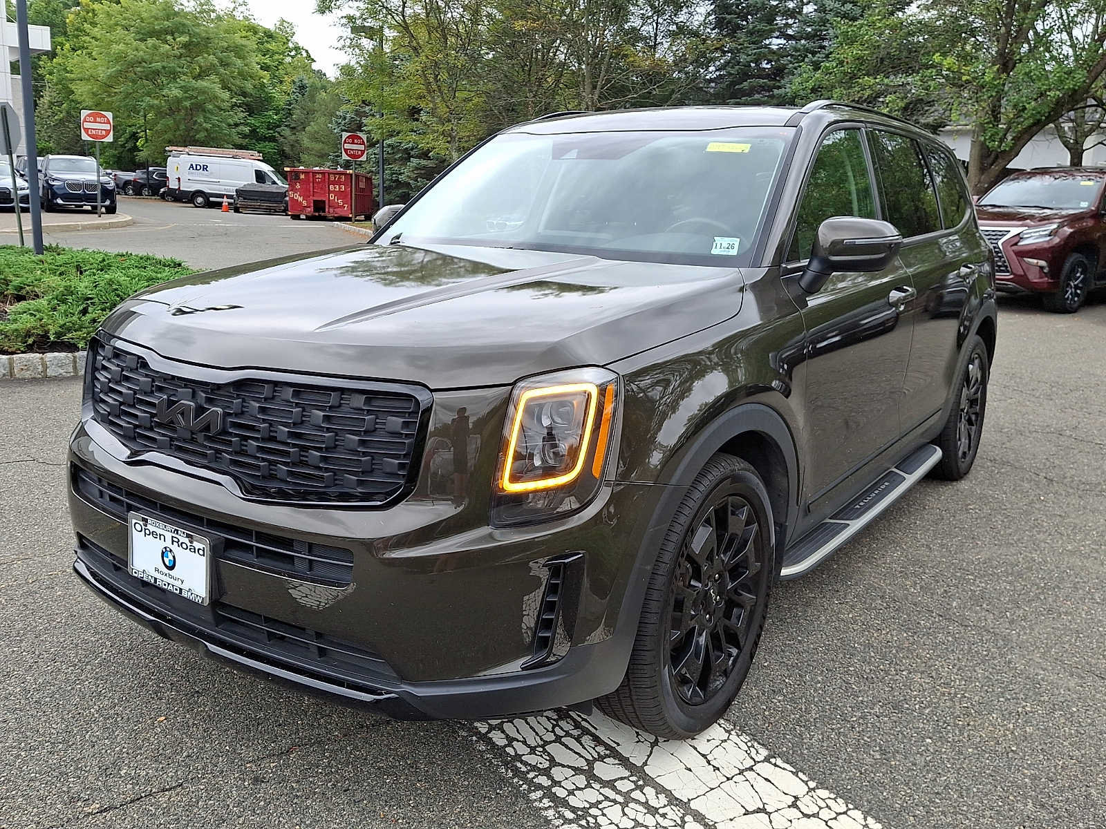 Used 2022 Kia Telluride EX w/ EX Premium Package AWD/4WD image 3
