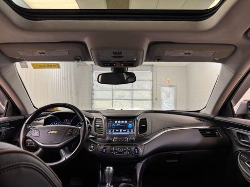 Used 2019 Chevrolet Impala Premier w/ Premier Convenience Package FWD image 22