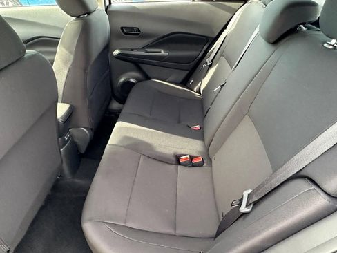 New 2025 Nissan Kicks Play S image 21