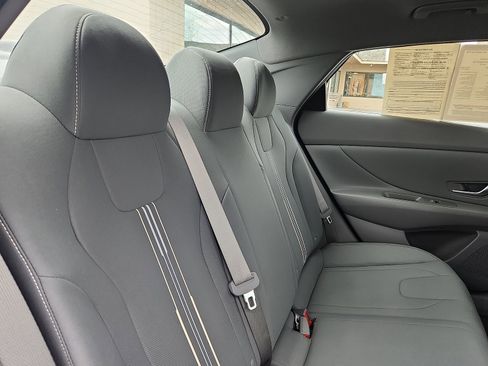 Certified 2023 Hyundai Elantra SEL w/ Convenience Package FWD image 29