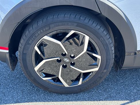 Certified 2024 Hyundai Ioniq 5 SE image 17