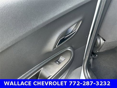 Certified 2022 Chevrolet Trax LS w/ Tint and Cruise Package image 14