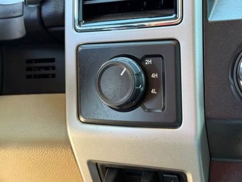 Used 2021 Ford F350 Lariat AWD/4WD image 22