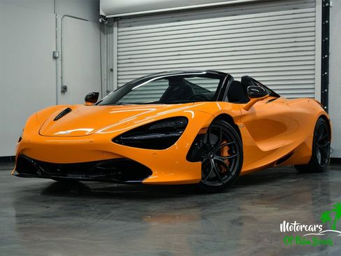 Used 2023 McLaren 720S Spider image 1