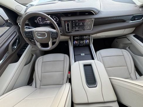Used 2023 GMC Yukon XL Denali AWD/4WD image 20