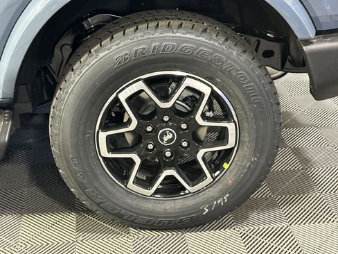 New 2025 Ford Bronco Outer Banks image 12