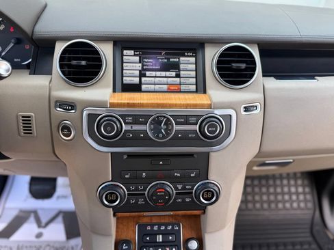 Used 2014 Land Rover LR4 HSE LUX AWD/4WD image 25