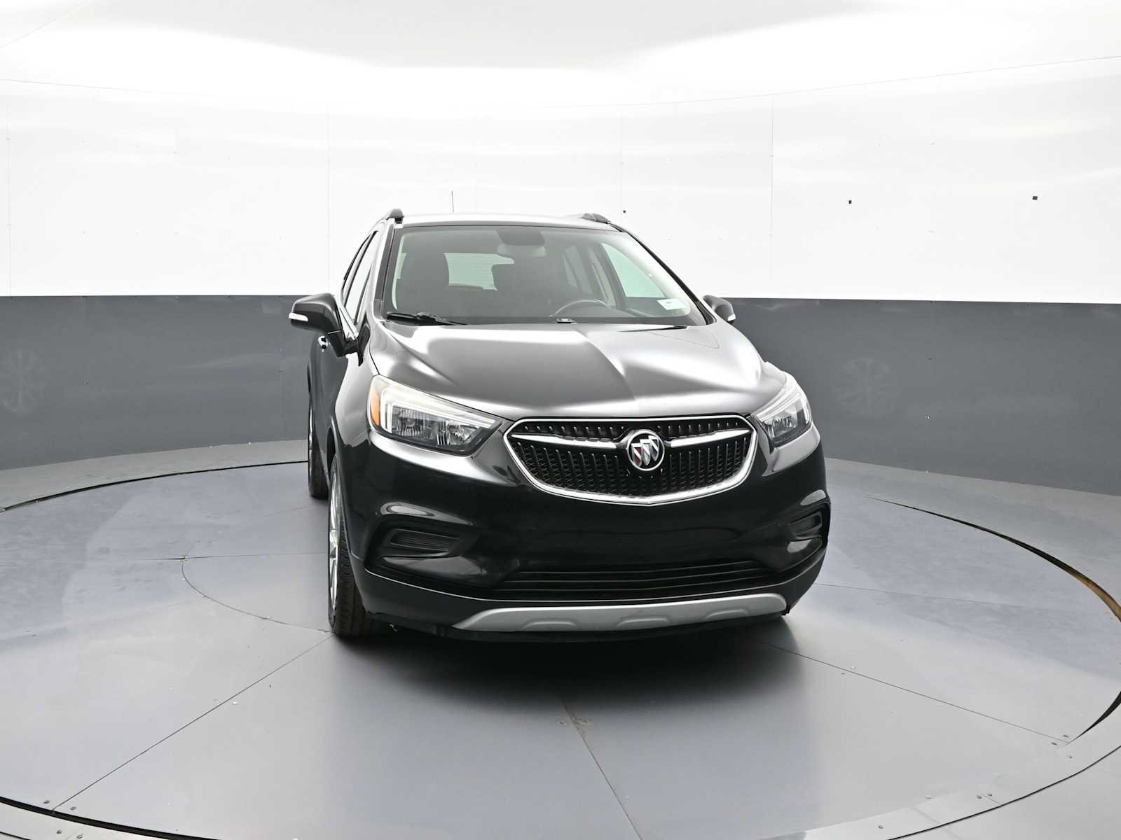 Used 2017 Buick Encore Preferred FWD image 1
