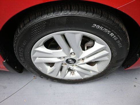 Used 2020 Hyundai Elantra Value Edition image 13