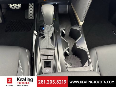 New 2026 Toyota Camry Hybrid image 9