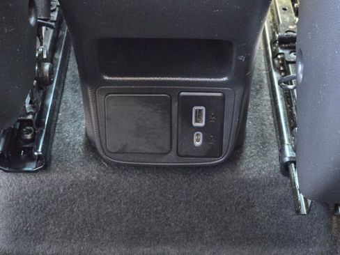 Certified 2024 Buick Encore GX Sport Touring w/ Comfort Package FWD image 17