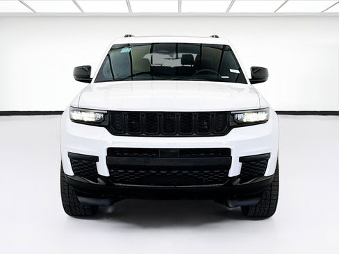 Used 2024 Jeep Grand Cherokee L Altitude AWD/4WD image 2