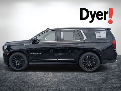 Used 2023 GMC Yukon Denali Ultimate w/ LPO, Floor Liner Package AWD/4WD image 7