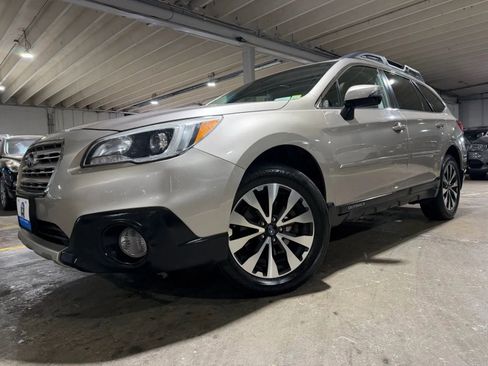 Used 2017 Subaru Outback 2.5i Limited AWD/4WD image 2