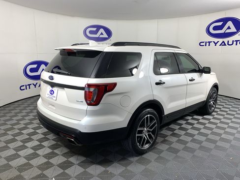 Used 2016 Ford Explorer Sport w/ Equipment Group 401A AWD/4WD image 3