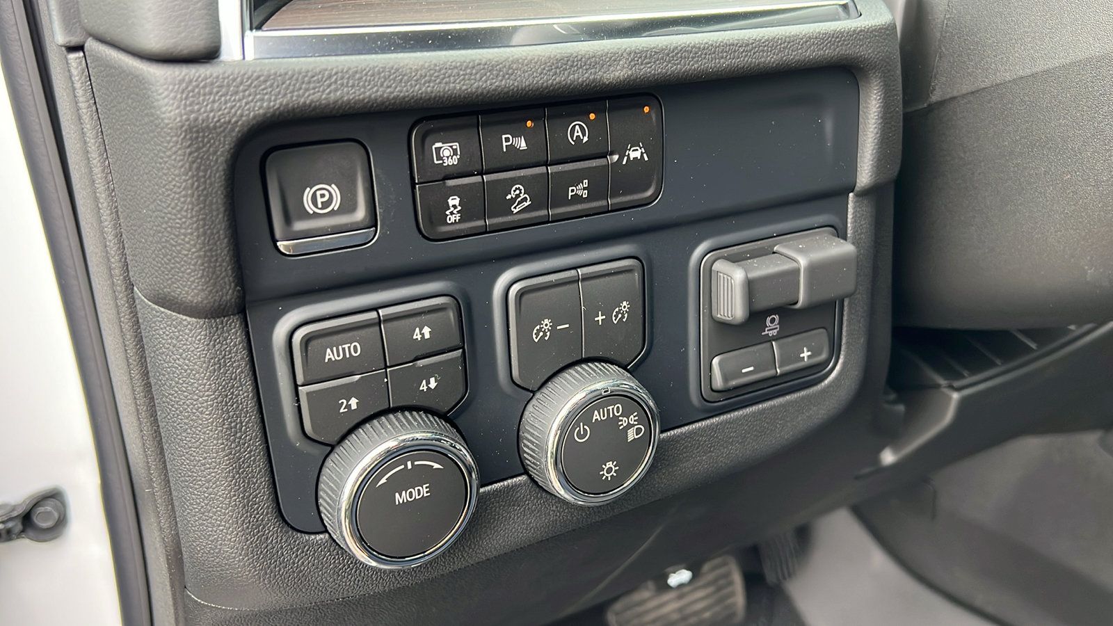 New 2026 Chevrolet Tahoe LS AWD/4WD image 29