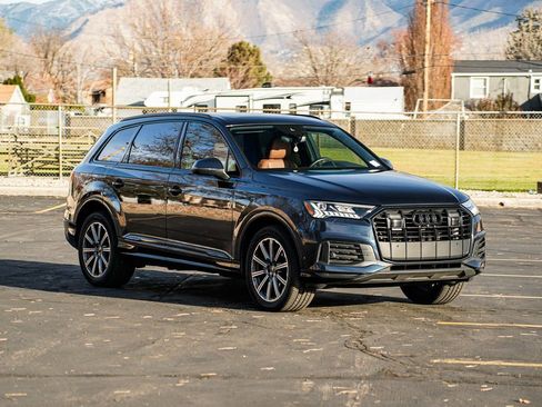 Used 2023 Audi Q7 2.0T Premium Plus image 3