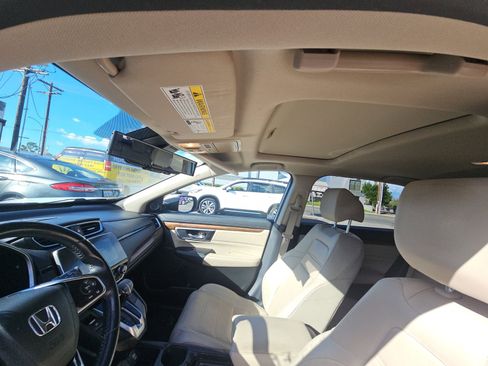 Used 2018 Honda CR-V Touring image 13