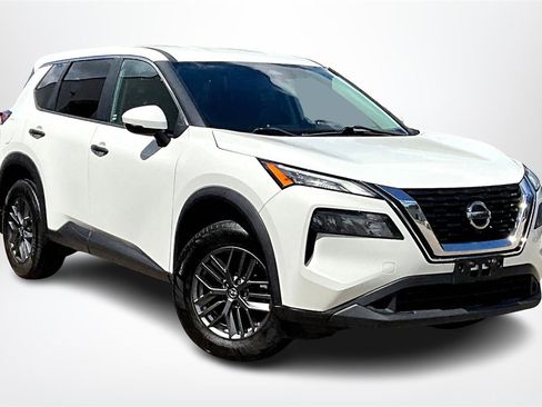 Used 2021 Nissan Rogue S image 3