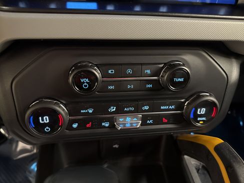 Used 2021 Ford Bronco Badlands AWD/4WD image 36