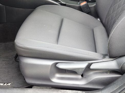 Used 2023 Toyota Corolla LE FWD image 22