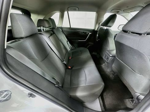 Used 2025 Toyota RAV4 LE AWD/4WD image 25