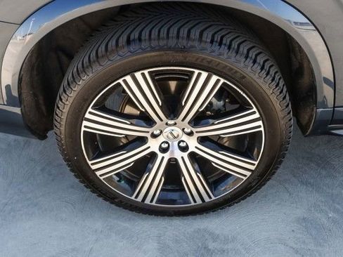 Used 2023 Volvo XC90 T8 Plus w/ Protection Package Premier image 9