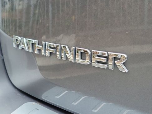 Used 2017 Nissan Pathfinder S FWD image 8