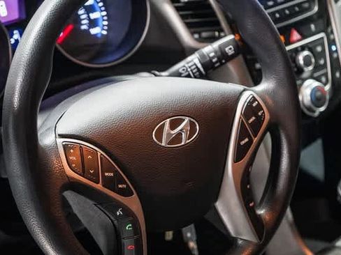 Used 2016 Hyundai Elantra GT image 20