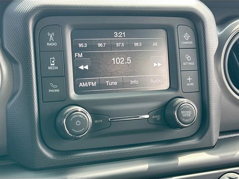 Used 2021 Jeep Wrangler Unlimited Sport image 9