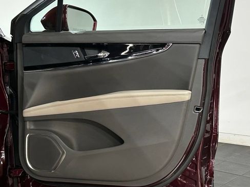Used 2023 Lincoln Nautilus Reserve AWD/4WD image 44