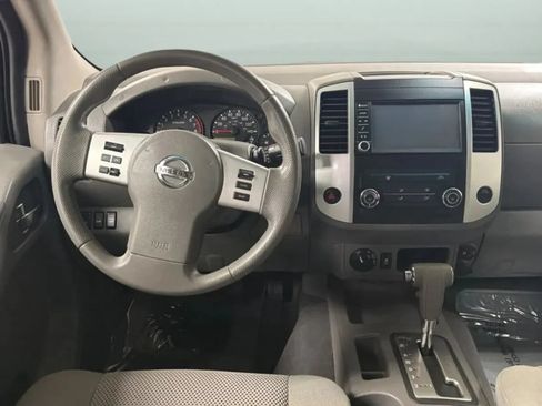 Used 2019 Nissan Frontier SV AWD/4WD image 10