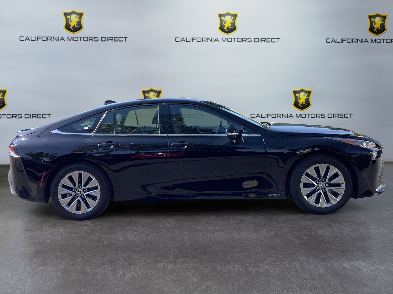 Used 2024 Toyota Mirai w/ Advanced Technology Package RWD image 6