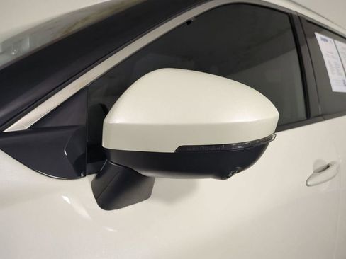 Used 2021 Nissan Rogue SL FWD image 12