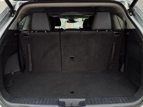 Certified 2023 Toyota Highlander XLE image 22