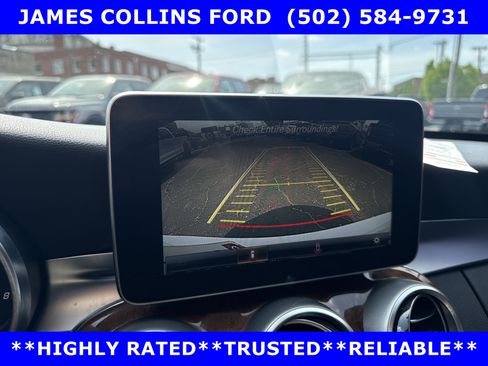Used 2016 Mercedes-Benz C 300 4MATIC Sedan image 16
