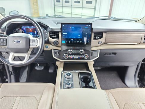 Used 2023 Ford Expedition Max Limited image 27