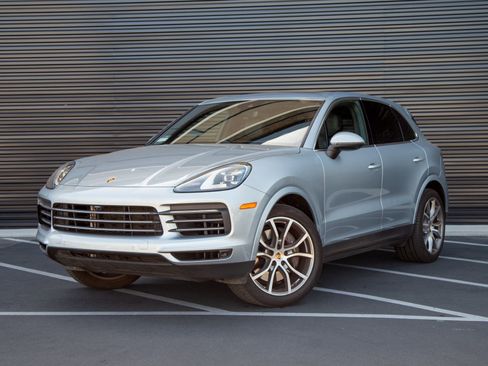 Certified 2023 Porsche Cayenne AWD/4WD image 1