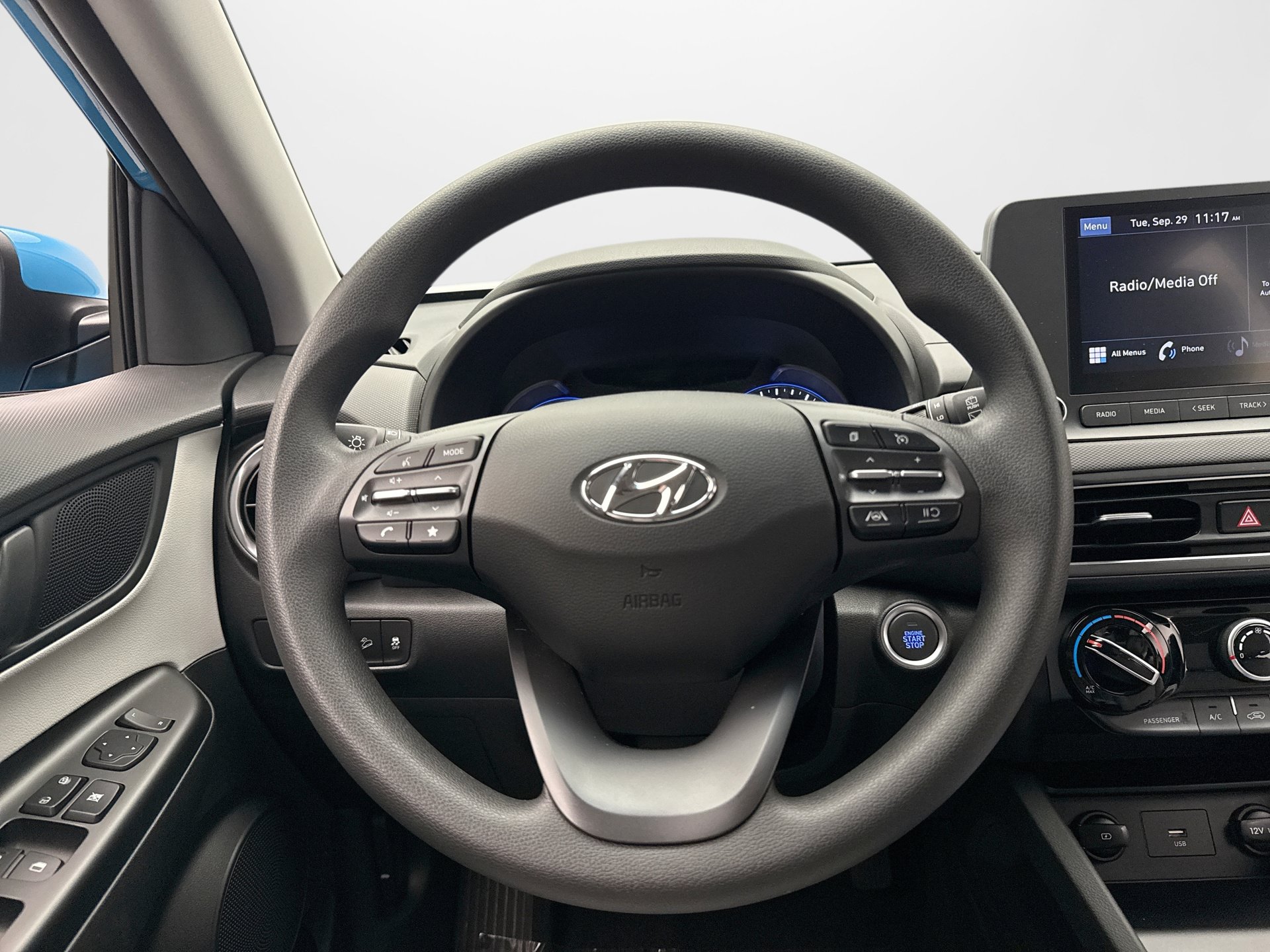 Used 2022 Hyundai Kona SEL AWD/4WD image 12