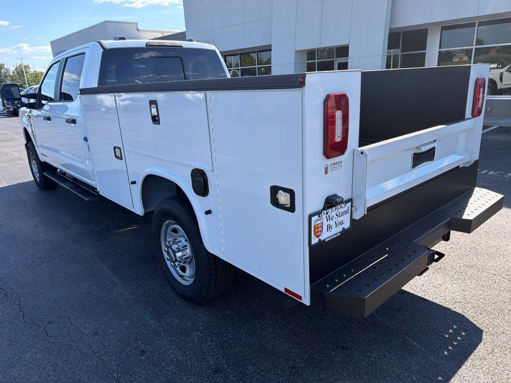 New 2026 Ford F350 XL w/ XL Chrome Package AWD/4WD image 3