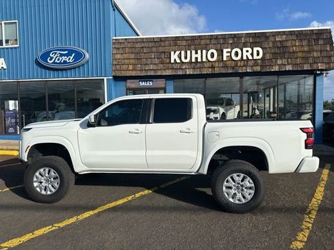 Used 2024 Nissan Frontier SV AWD/4WD image 7