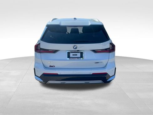 Used 2025 BMW X1 xDrive28i image 4